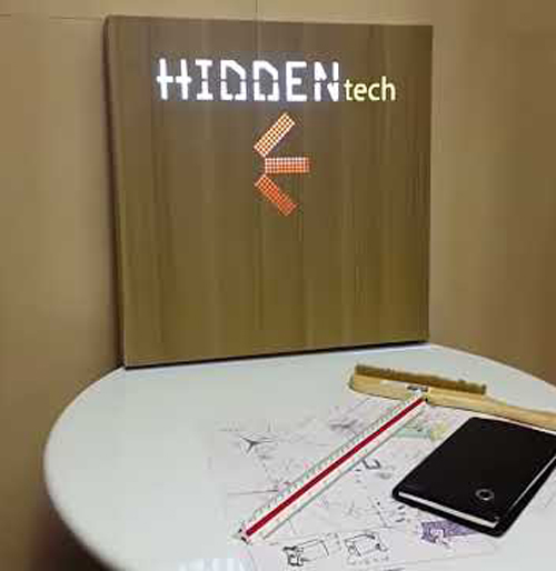 隱藏式木紋顯示屏3 隱藏式木紋顯示屏激光打孔技術(shù)-實現(xiàn)無痕透氣與美學(xué)融合(圖3)